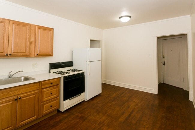 Building Photo - 4317 N Francisco Ave
