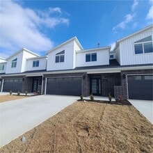 Building Photo - 460 Azurite Rd