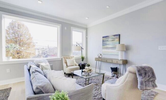 Foto del edificio - 3529 14th St NW