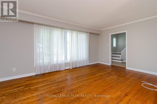 Building Photo - 1476 Claymor Ave