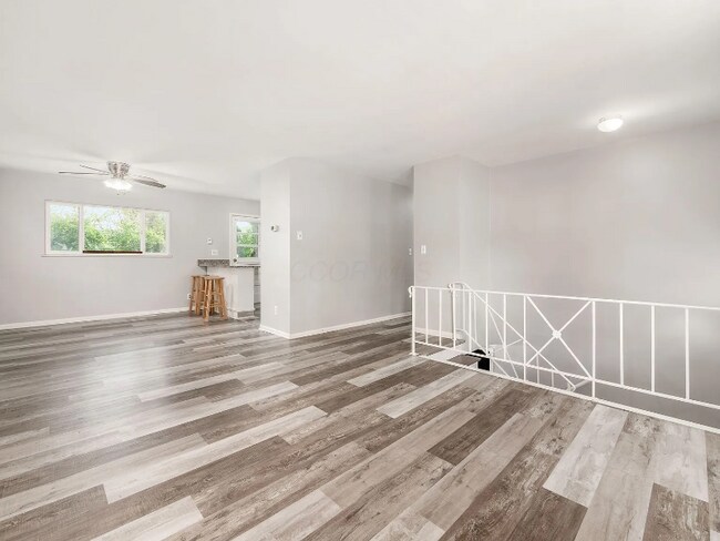 Foto del edificio - 570 Fairholme Rd