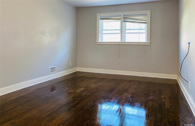 Foto del edificio - 196-44 45th Dr