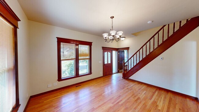 Foto del edificio - 621 S 1st Ave