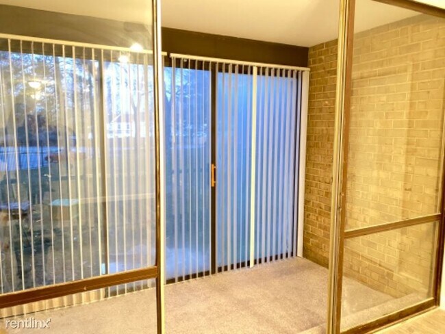 Foto del edificio - 8651 Greenbelt Rd