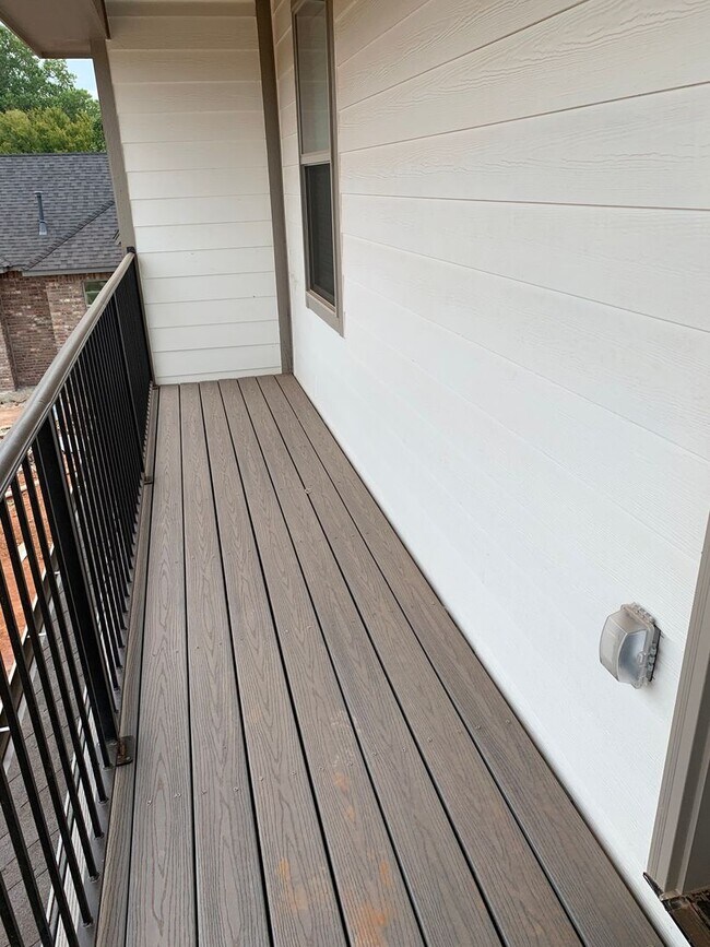 Foto del edificio - 3 bedroom, 2.5 bathroom, 2 car garage Gate...