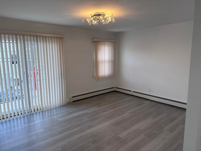 Foto del edificio - 6515 Hudson Ave