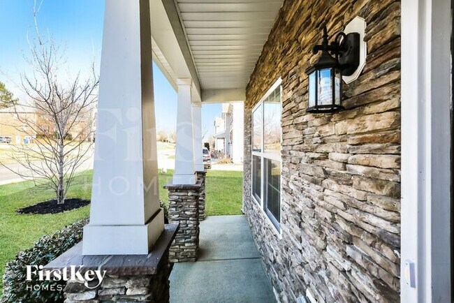 Foto del edificio - 3235 Grandview Club Rd