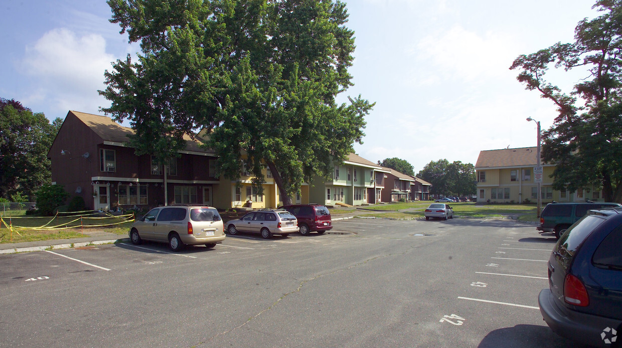 Primary Photo - Cathedral Hill Apartments