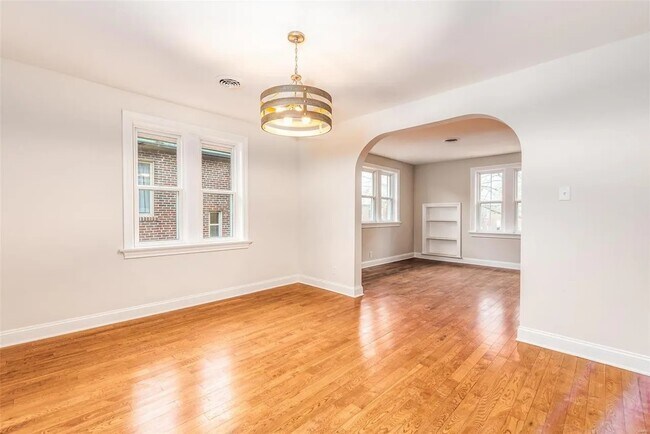 comedor - 7136 Amherst Ave