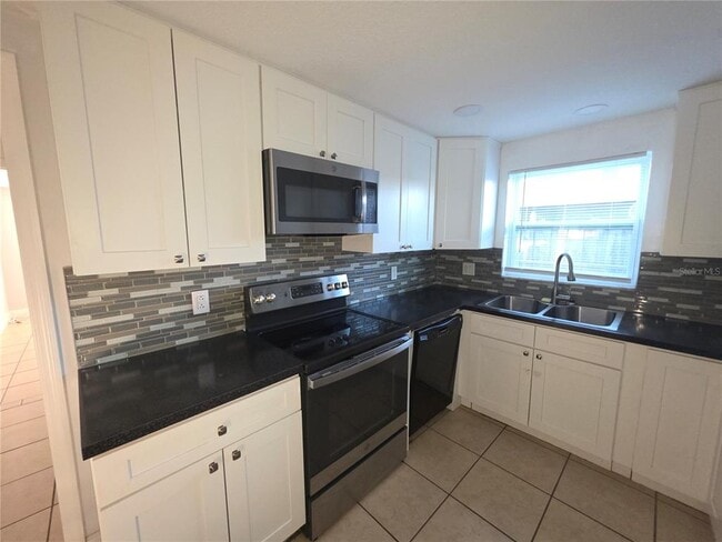 Building Photo - 1344 Wickham Ln