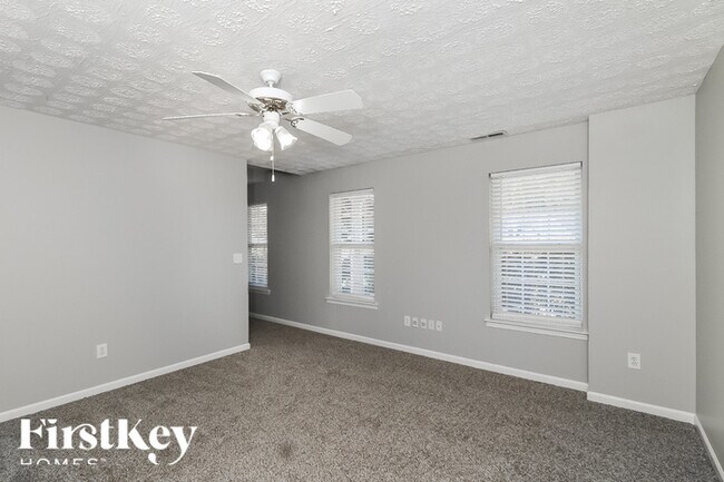 Building Photo - 6290 Dexters Dr