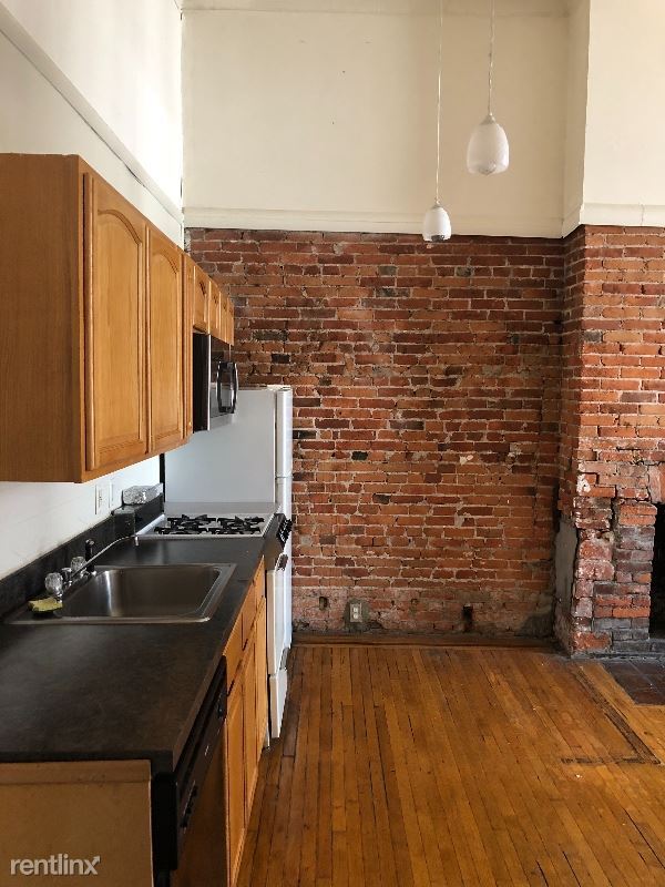 Primary Photo - 2008 Walnut St