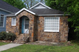 Building Photo - 309 1/2 E 1st Ave