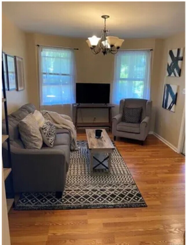 Foto principal - 741 Ashland Ave