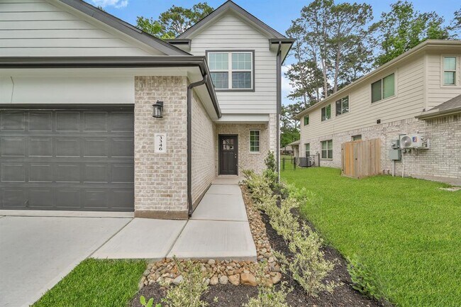 Foto del edificio - 3346 Torrey Pines Dr