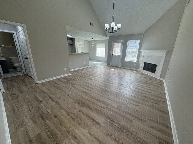 Building Photo - 5457 Sundale Way S