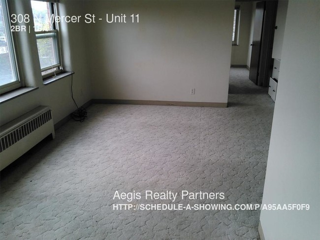 Building Photo - 308 N Mercer St
