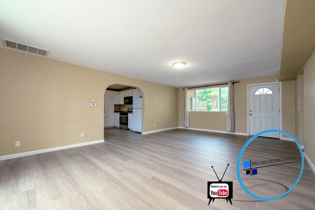 Building Photo - American Canyon two bedroom single story