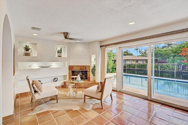 Foto del edificio - 1732 NE 36th St