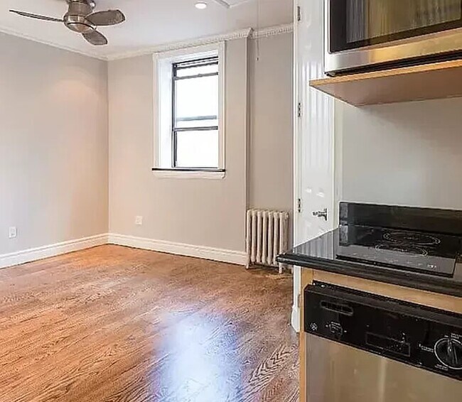 Building Photo - 330 East 35th Street