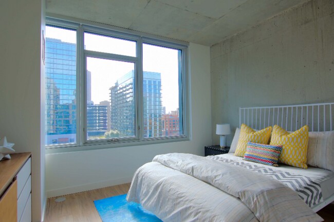 Foto del edificio - 295 N Desplaines St