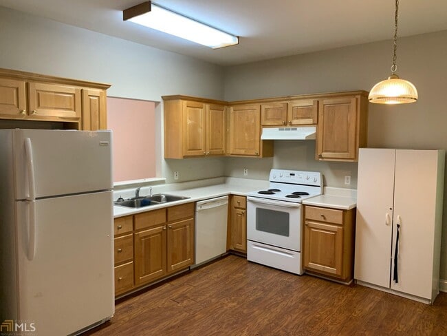 Building Photo - 106 Cane Creek Commons Dr