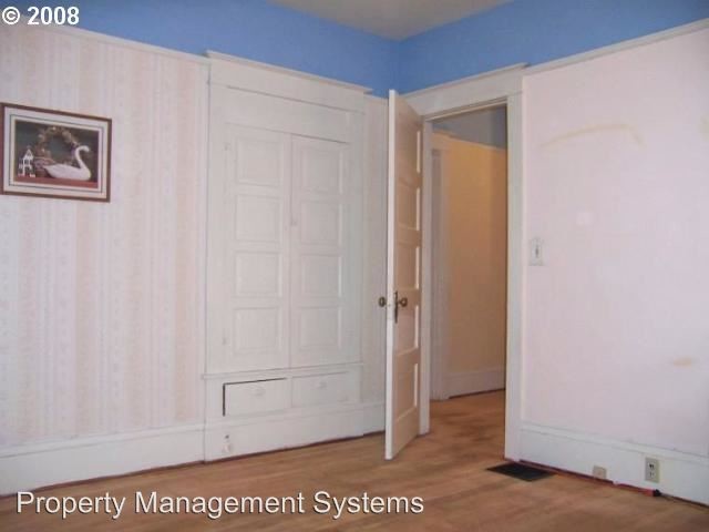 Foto del edificio - 4 br, 1 bath House - 5757 NE Mallory Ave