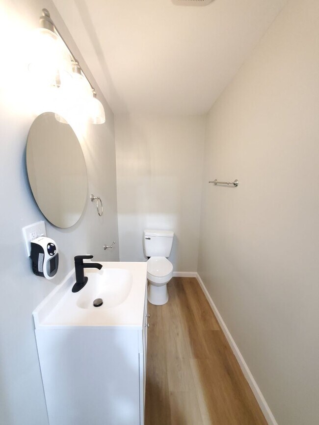 Foto del edificio - 702-704-704 Berkeley Rd