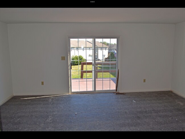 Foto del edificio - Beautiful townhome in Exeter Schools