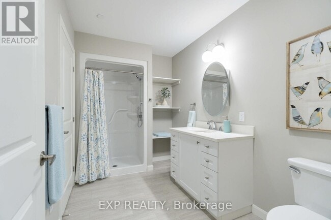 Photo du bâtiment - 208 Pine Hill Rd