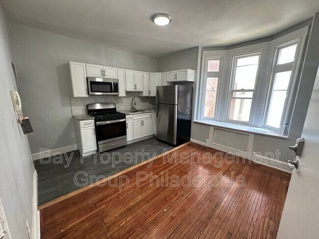 Foto del edificio - 441 E Walnut Ln