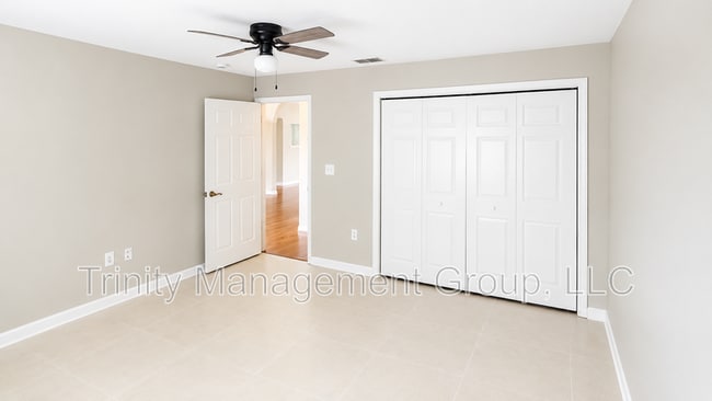 Building Photo - 9400 Alta Sol Way