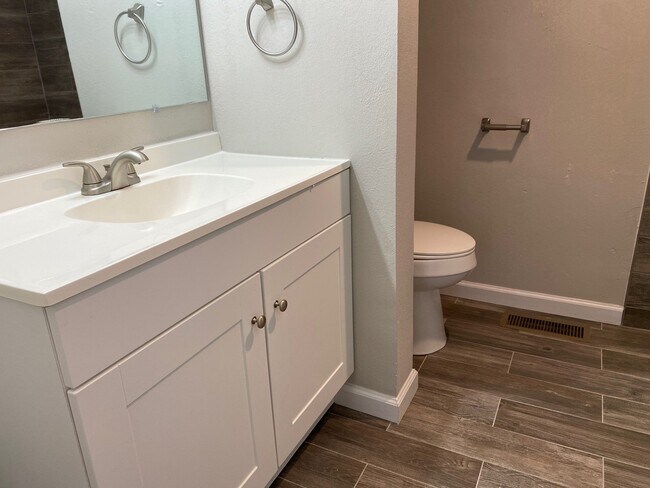 Foto del edificio - 961 Old Hickory Blvd