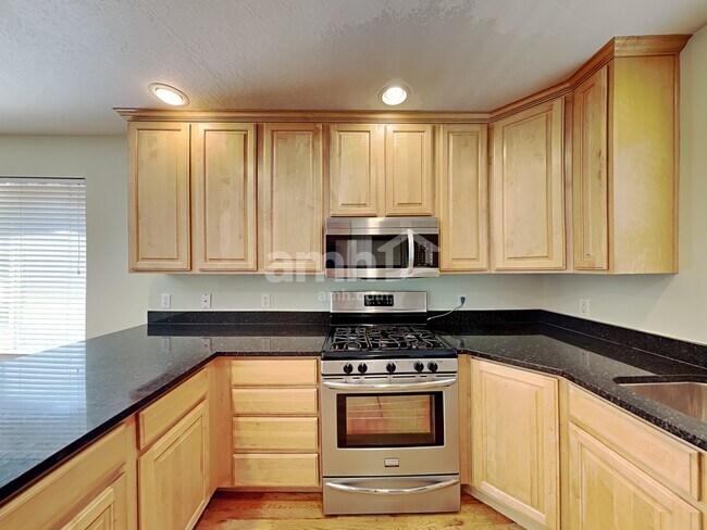 Foto del edificio - 3417 S Spruce View Ln