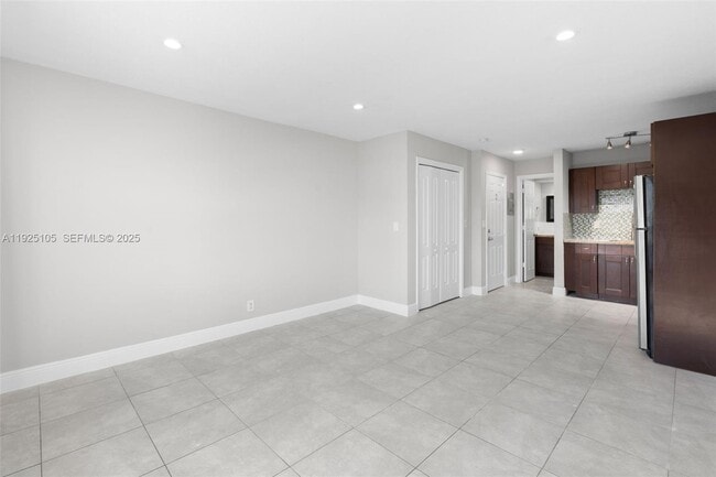 Foto del edificio - 4021 N Andrews Ave