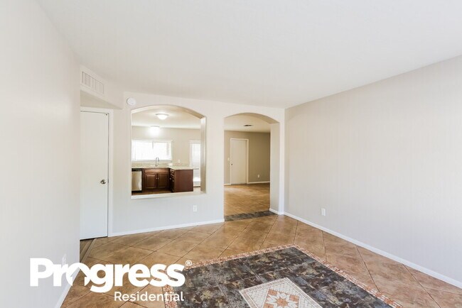 Building Photo - 7161 W Osborn Rd