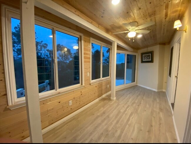 Foto del edificio - 2660 Broken Feather Ln