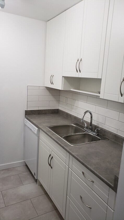 Primary Photo - RENOVATED 1Br + Flex