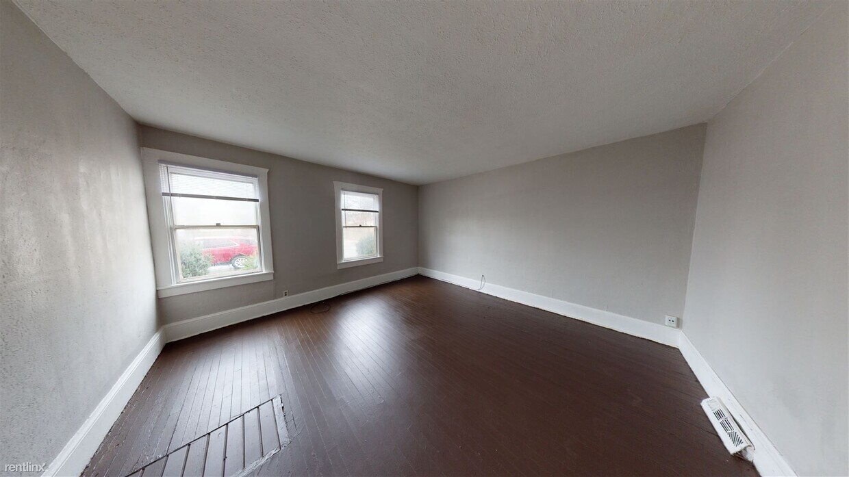 Building Photo - 1 br, 1 bath Triplex - 6701 Gertrude Avenu...