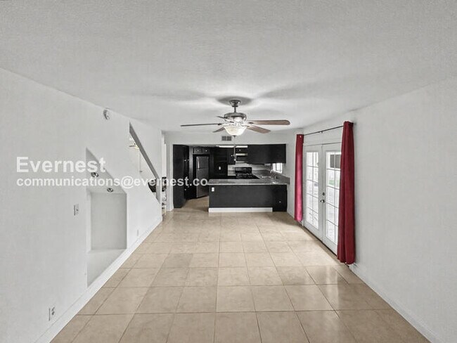 Foto del edificio - 6232 Carl Ave