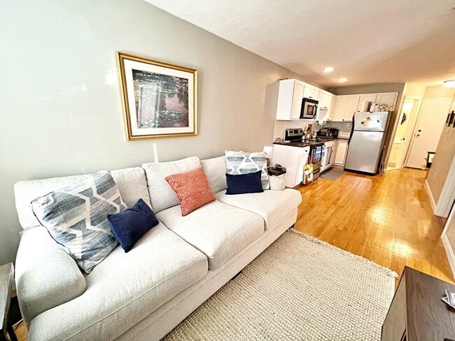 Foto del edificio - 160 Cottage St