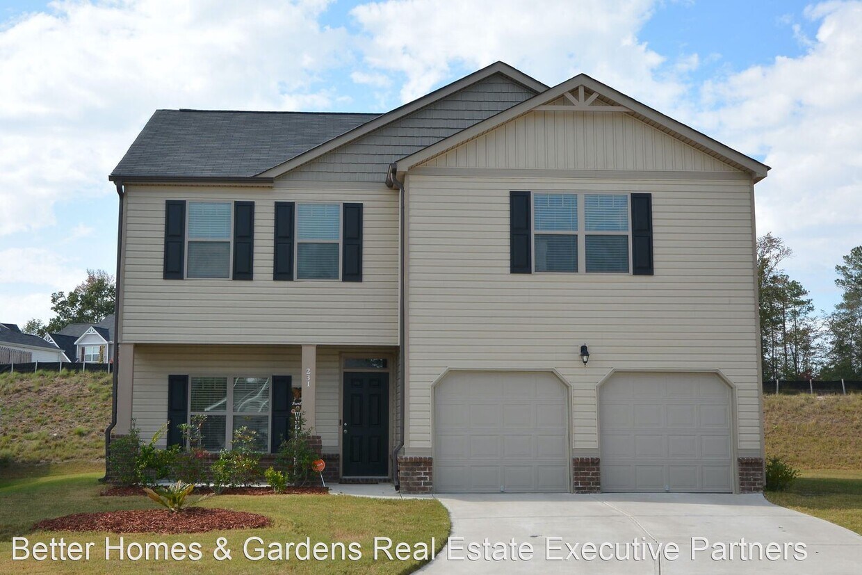 Primary Photo - 4 br, 2.5 bath House - 231 Sims Ct