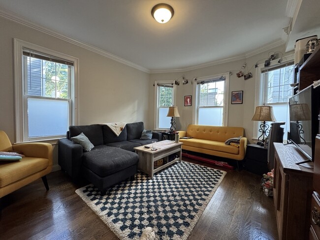 Building Photo - 9 Cornwall St