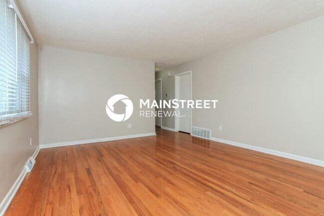 Foto del edificio - 3 Bedroom Pet-Friendly Home in Columbus, O...