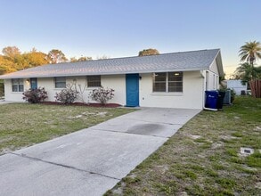 Building Photo - 619 Shore Rd