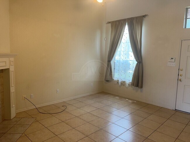 Foto del edificio - 5604 Bertha Dr