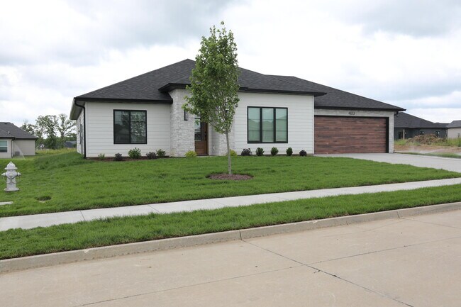 Building Photo - 4613 Chambers Bay Dr