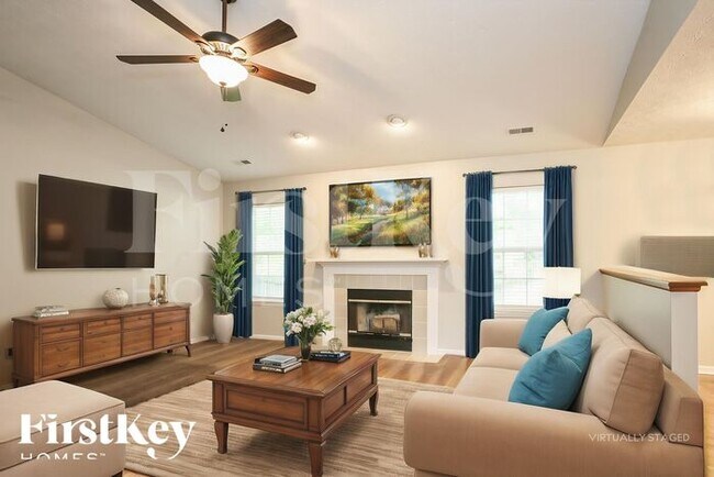 Foto del edificio - 557 E Pine Ridge Dr