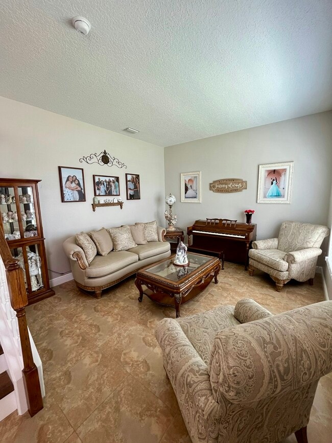 Photo - 5124 Whispering Leaf Trail House