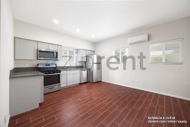 Foto del edificio - 1310 Breeze St